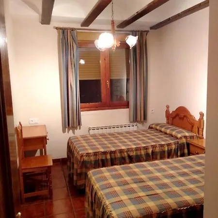 2 Bedrooms With Terrace And Wifi At * Guadalaviar