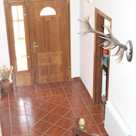 Apartment 2 Bedrooms With Terrace And Wifi At *